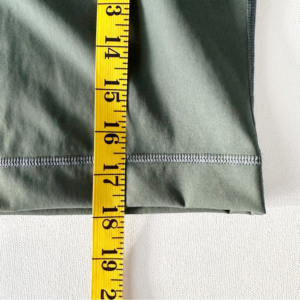 Everlane The Perform Tank Top Pine Green XS Women's - Picture 6 of 7